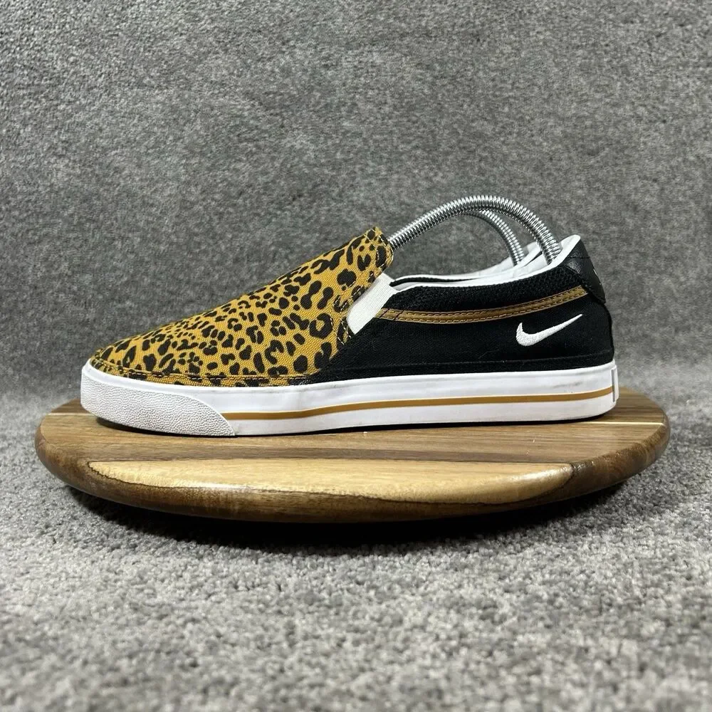 Nike product pair